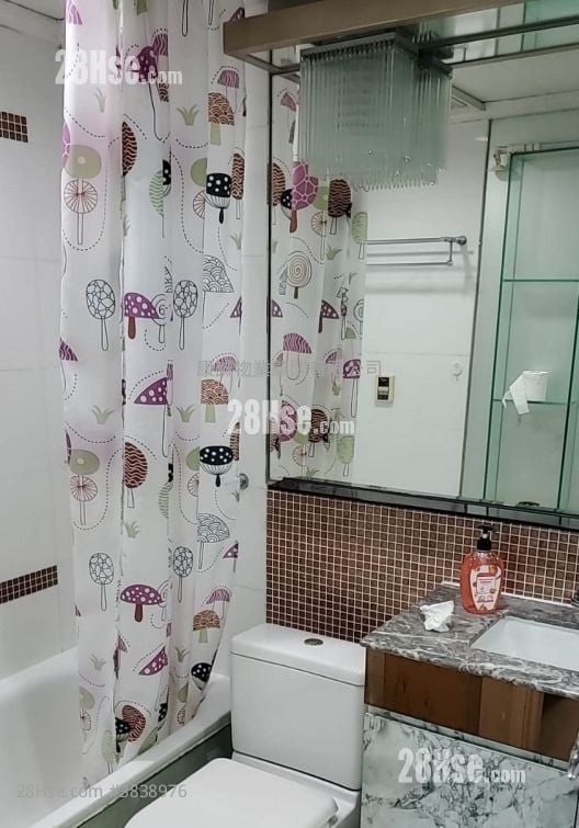 Metro Town Rental 2 Bedrooms , 1 Bathroom 476 ft²