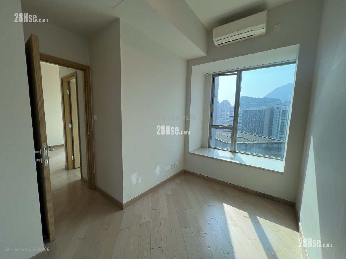 Century Gateway Sell 2 Bedrooms , 1 Bathroom 484 ft²