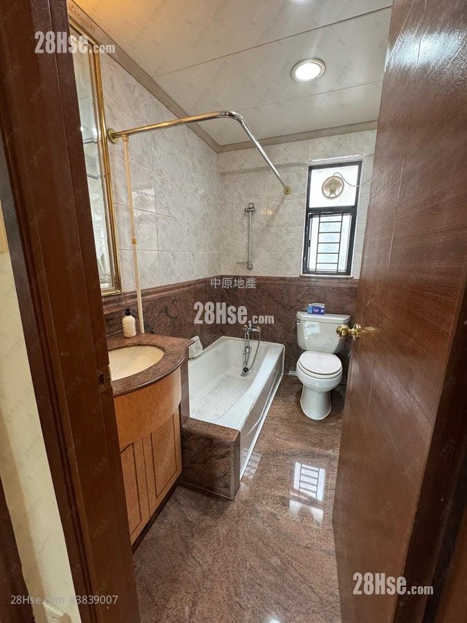 Villa Tiara Sell 2 Bedrooms 527 ft²