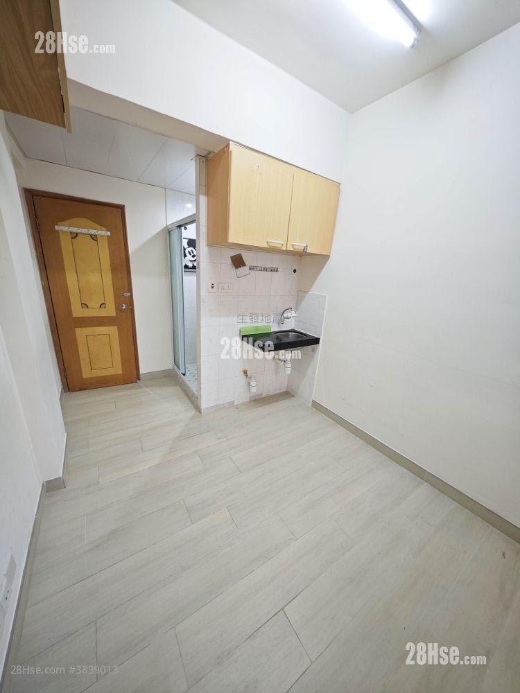 Man Yue Building Rental Studio , 1 Bathroom 120 ft²