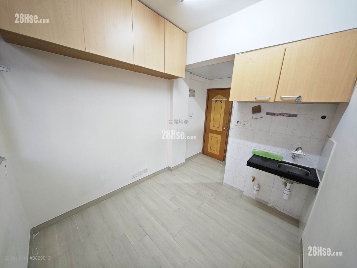 Man Yue Building Rental Studio , 1 Bathroom 120 ft²