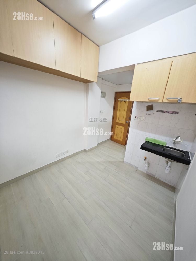 Man Yue Building Rental Studio , 1 Bathroom 120 ft²