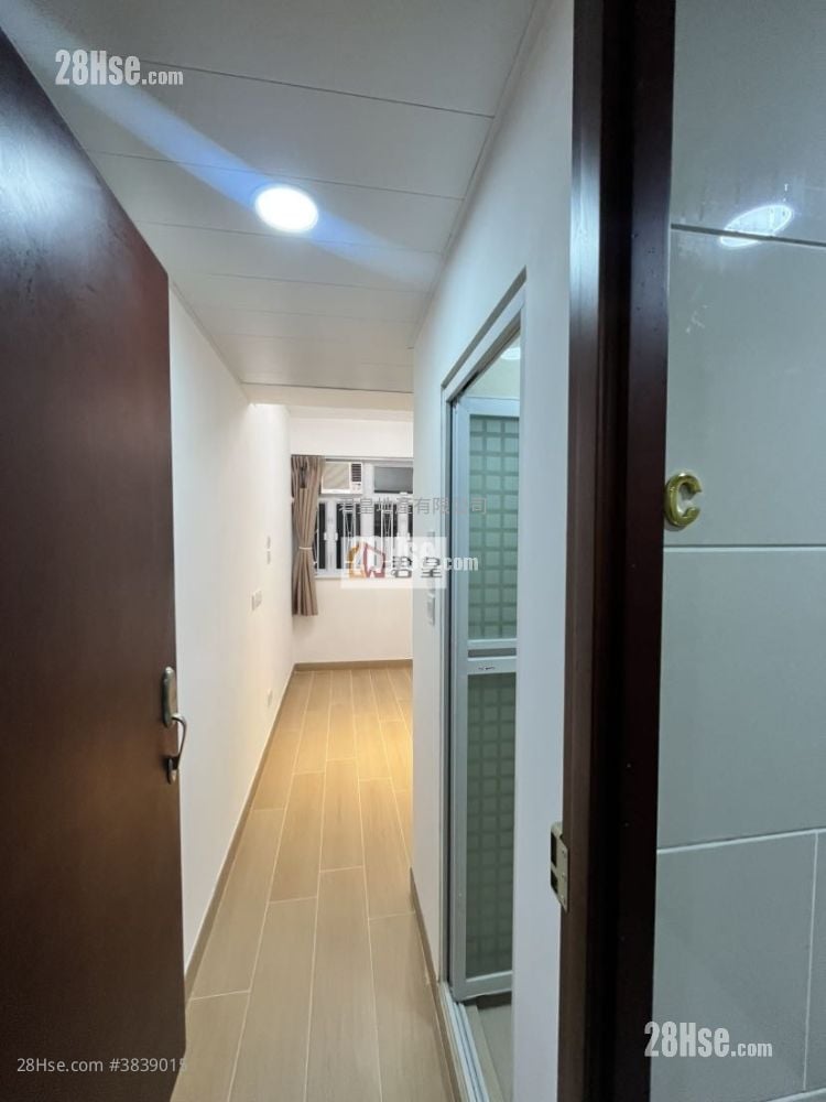 Edward Mansion Rental Studio , 1 Bathroom 150 ft²