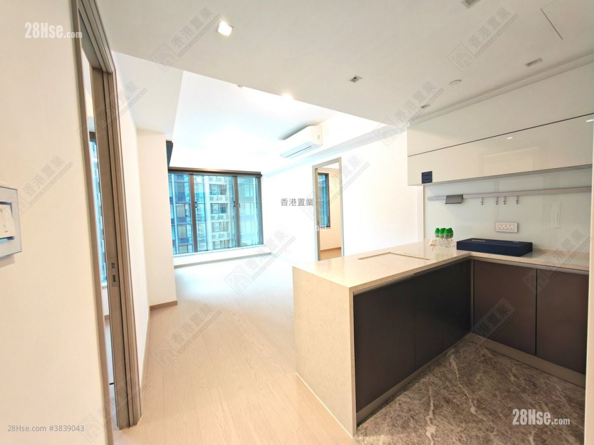 The Southside Sell 2 Bedrooms , 1 Bathroom 452 ft²