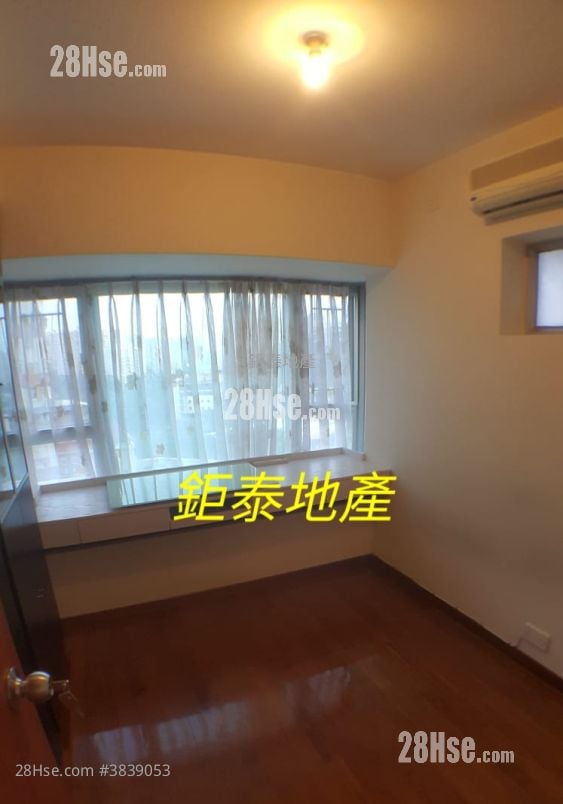 Paradise Square Sell 3 Bedrooms , 1 Bathroom 546 ft²