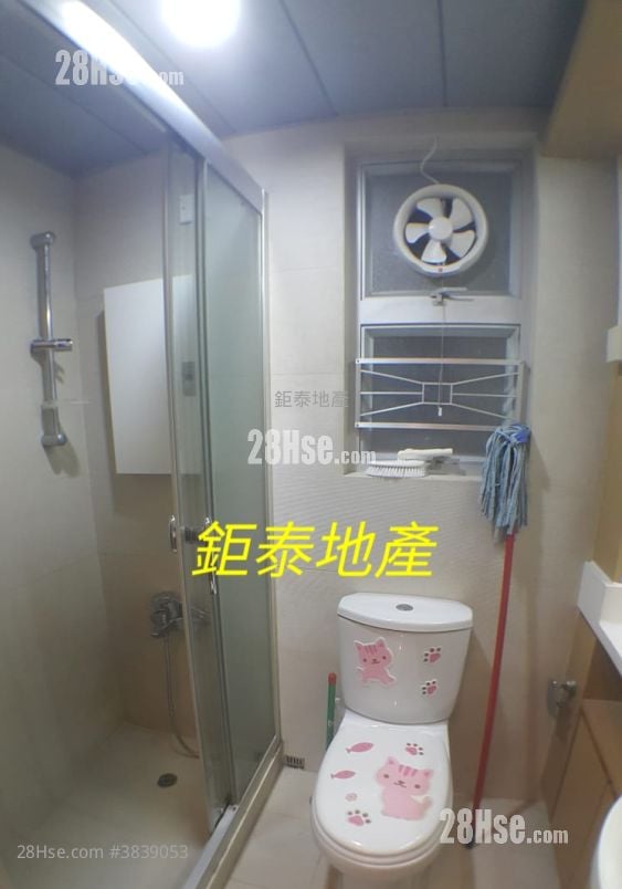 Paradise Square Sell 3 Bedrooms , 1 Bathroom 546 ft²