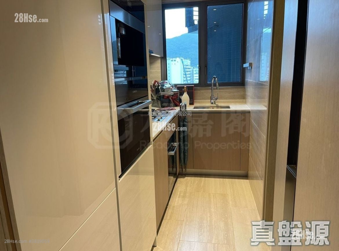 The Southside Sell 3 Bedrooms 921 ft²