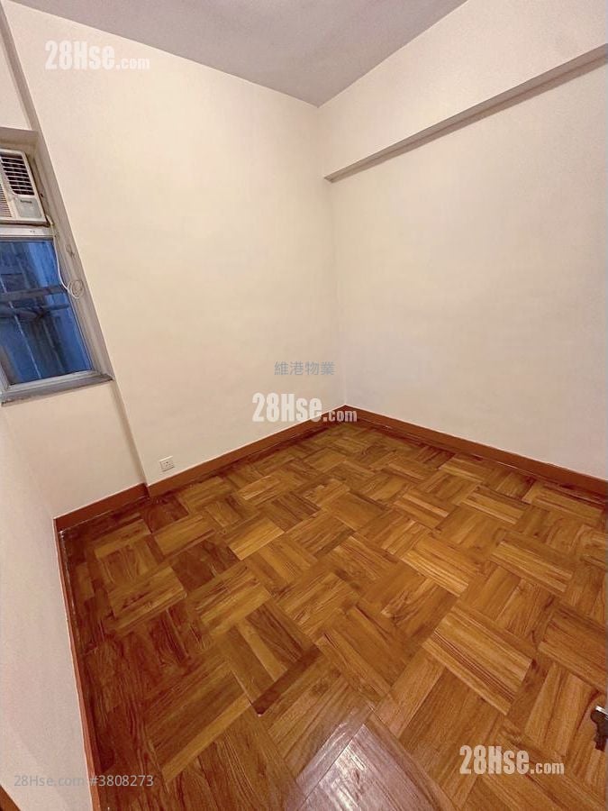 Hoi Kung Court Sell 2 Bedrooms , 1 Bathroom 526 ft²