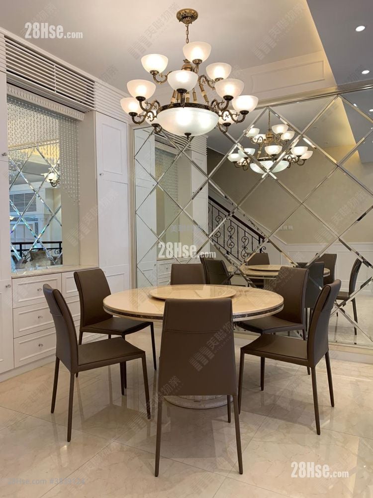Ville De Jardin Sell 4 Bedrooms 1,742 ft²