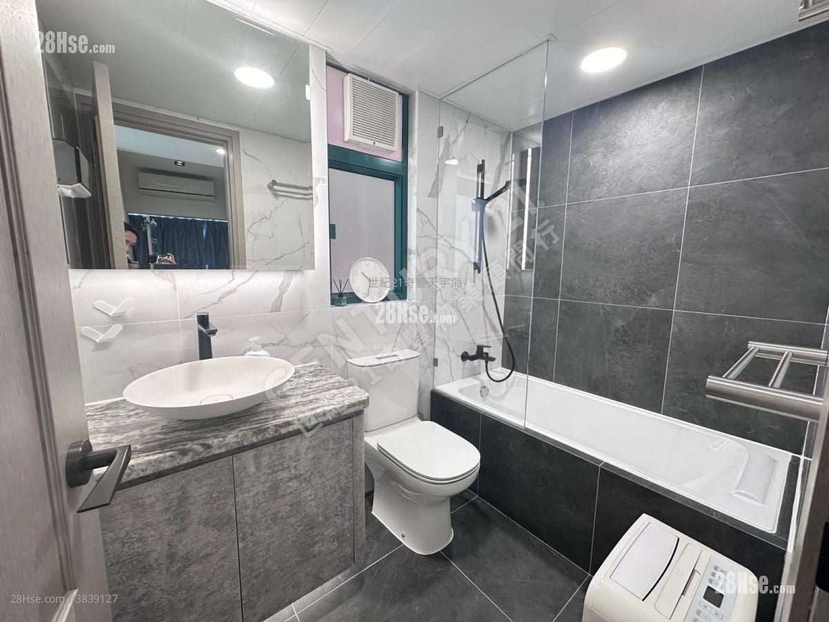 Vista Paradiso Sell 3 Bedrooms , 2 Bathrooms 660 ft²
