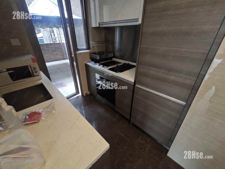 The Woodsville Sell 3 Bedrooms 739 ft²
