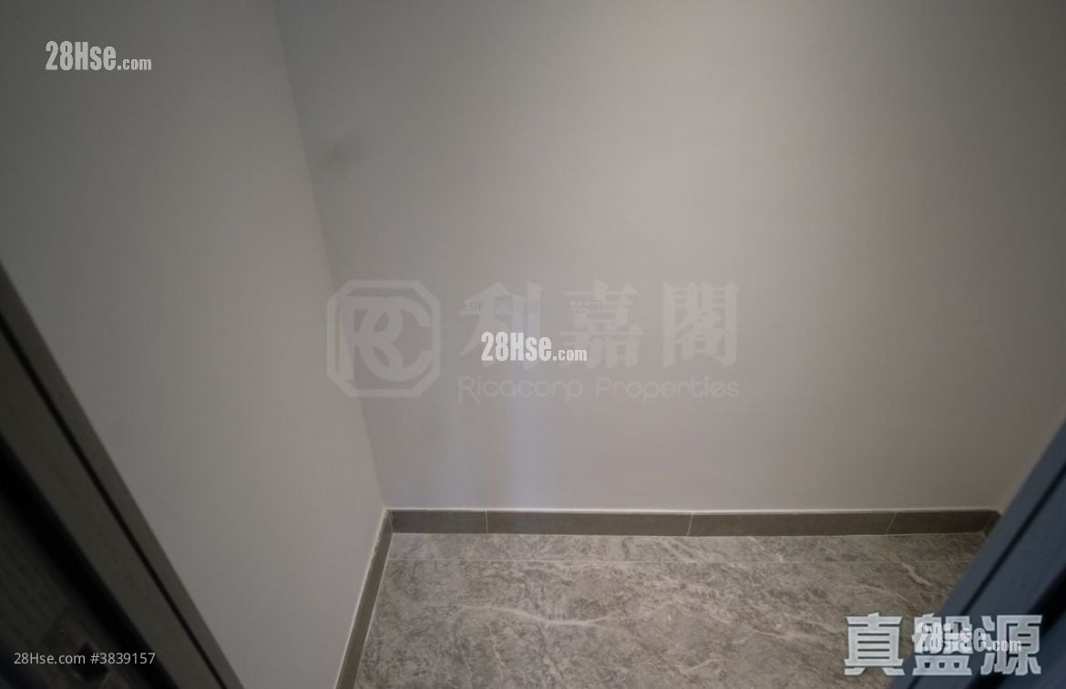 港岛南岸 售盘 3 房 972 平方尺