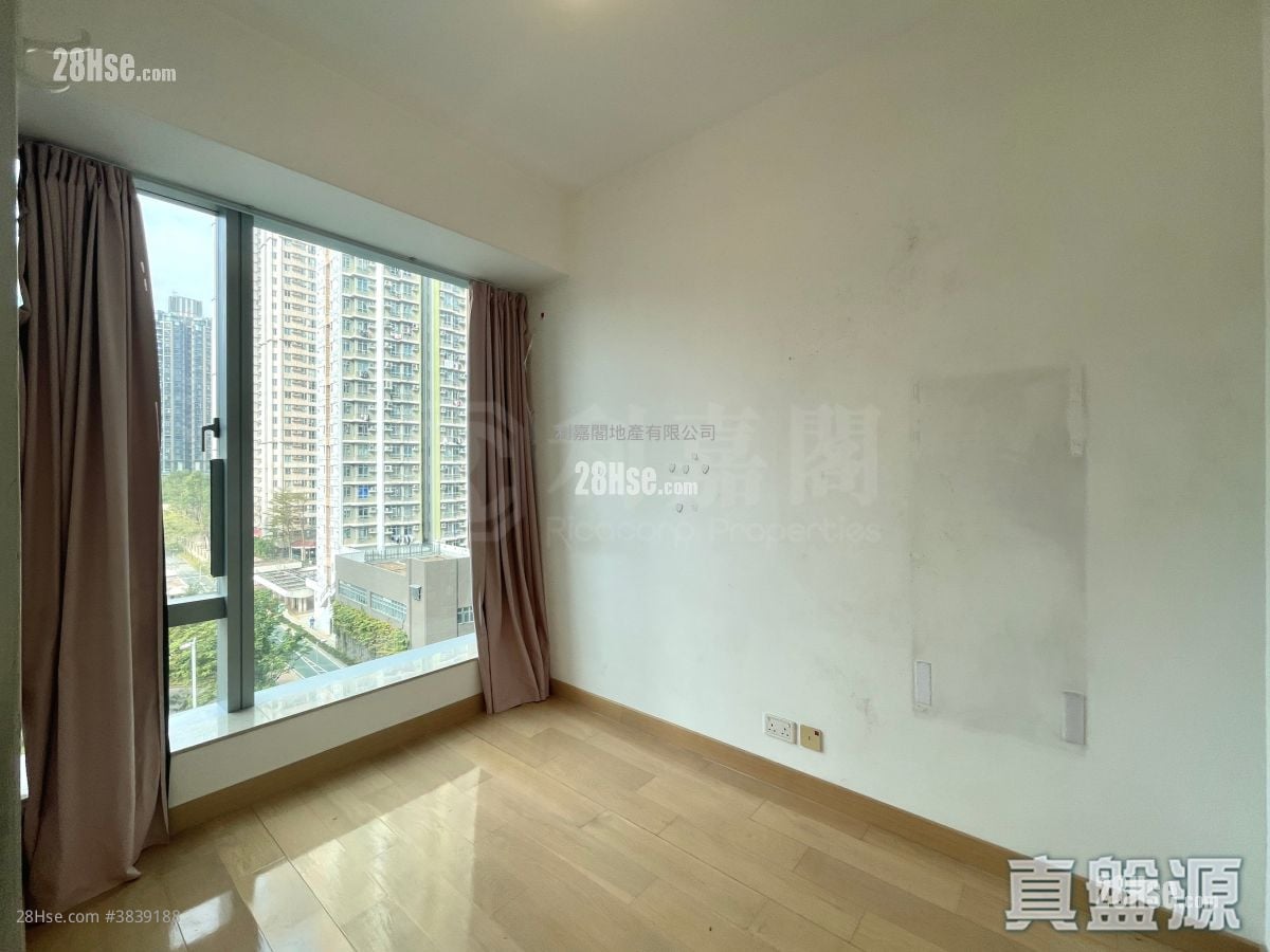 Savannah Sell 2 Bedrooms 487 ft²