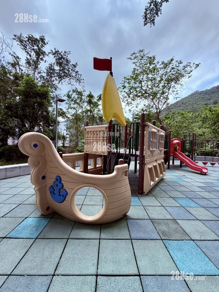 晉名峰 售盤 4 房 , 3 浴室 1,102 平方呎