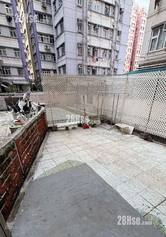 Whampoa Estate Sell 321 ft²