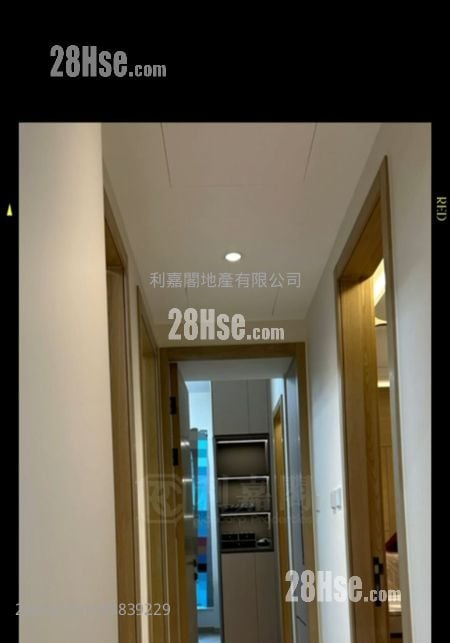 Grand Central Sell 3 Bedrooms , 2 Bathrooms 909 ft²