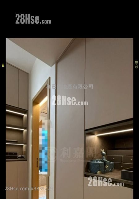 Grand Central Sell 3 Bedrooms , 2 Bathrooms 909 ft²