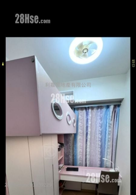 Grand Central Sell 3 Bedrooms , 2 Bathrooms 909 ft²