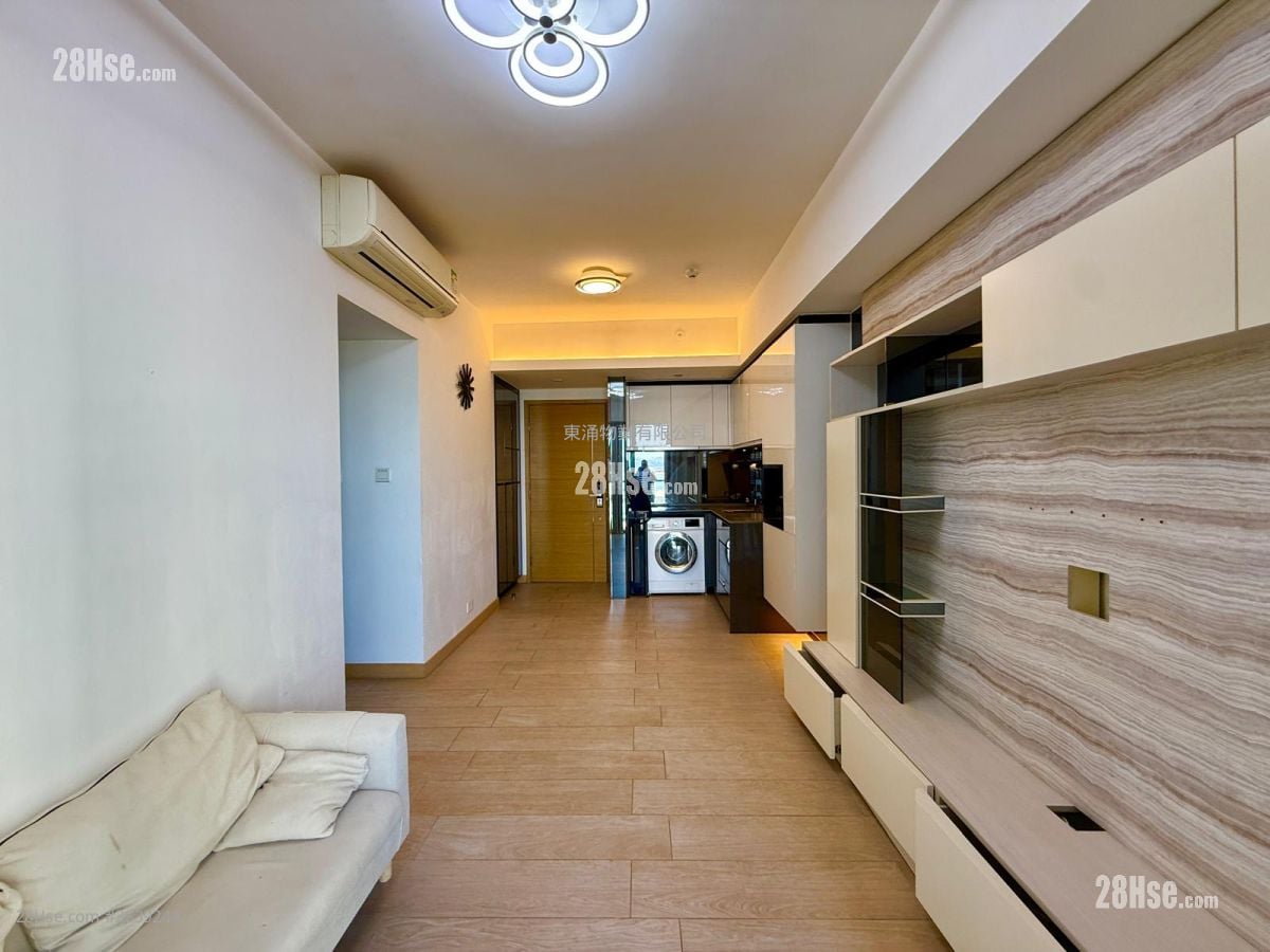 Century Link Sell 2 Bedrooms , 1 Bathroom 468 ft²