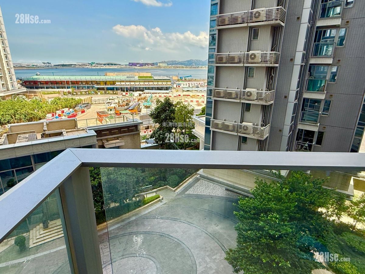 Century Link Sell 2 Bedrooms , 1 Bathroom 468 ft²