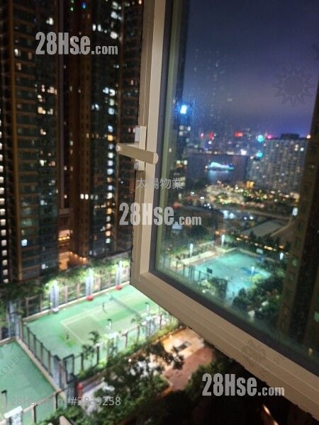 Harbour Place Sell 3 Bedrooms 593 ft²