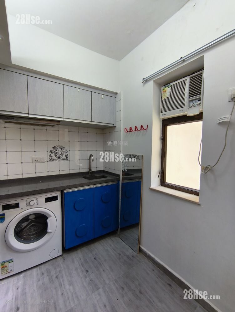 Apartment Rental 1 Bedroom , 1 Bathroom 180 ft²