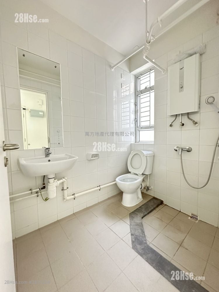 Kam Chun Court Sell 1 Bedroom , 1 Bathroom 418 ft²