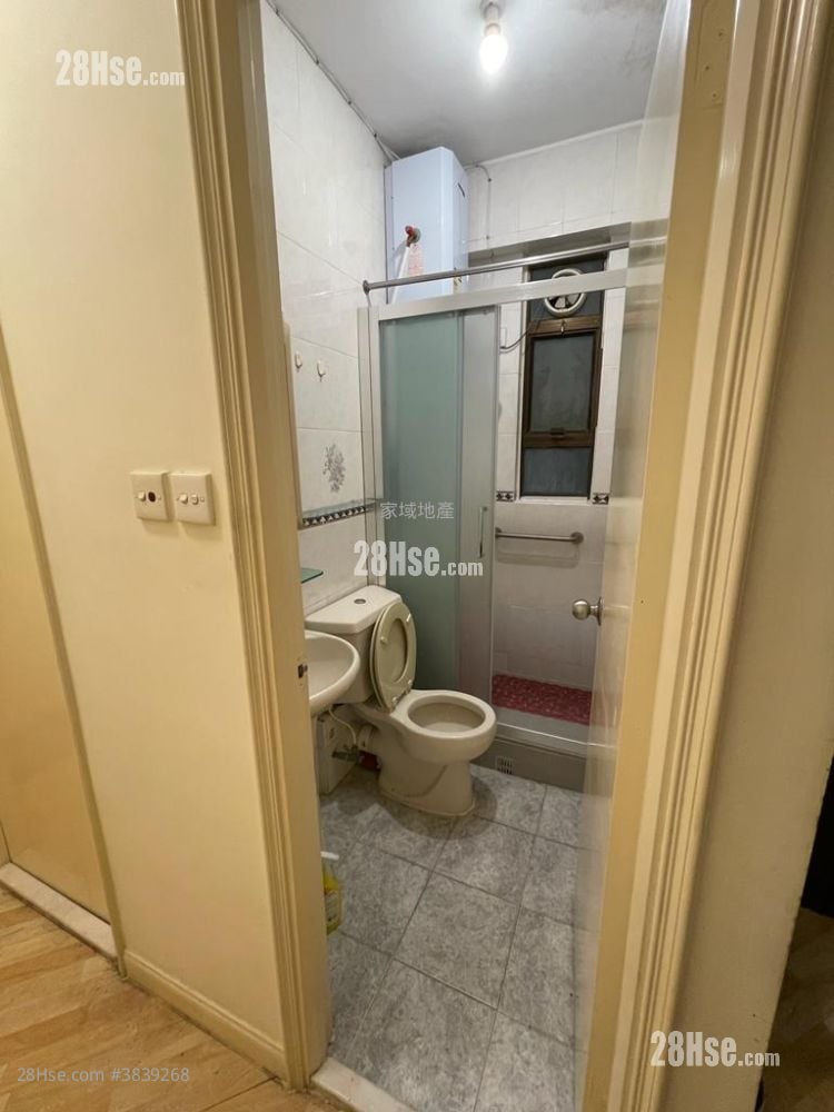 Malahon Apartments Sell 2 Bedrooms , 1 Bathroom 351 ft²