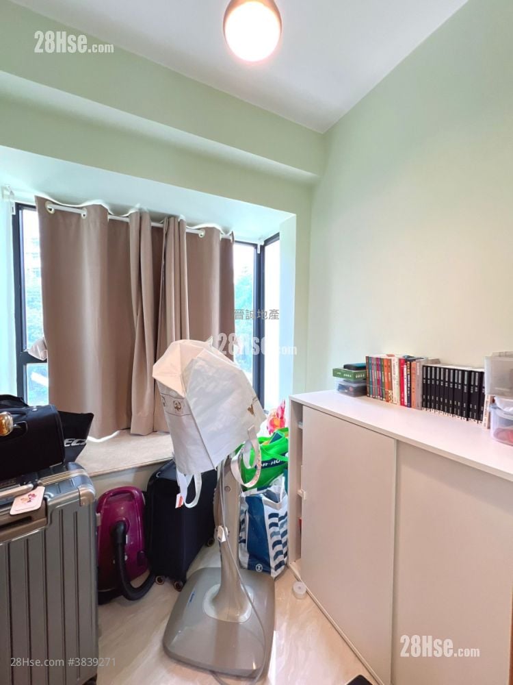 Villa Sapphire Sell 4 Bedrooms , 2 Bathrooms 702 ft²