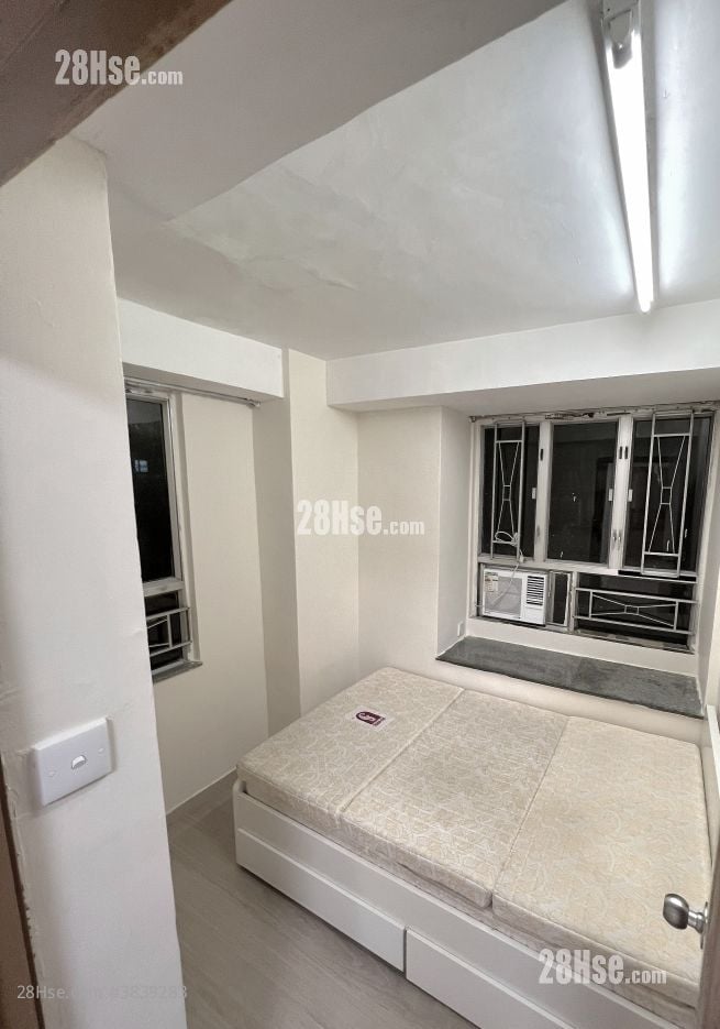 King Moon Heights Rental 2 Bedrooms , 1 Bathroom 309 ft²