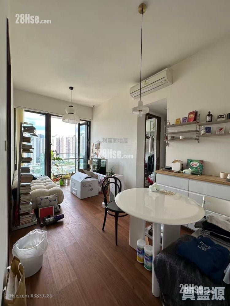 Maya Sell 2 Bedrooms , 1 Bathroom 500 ft²