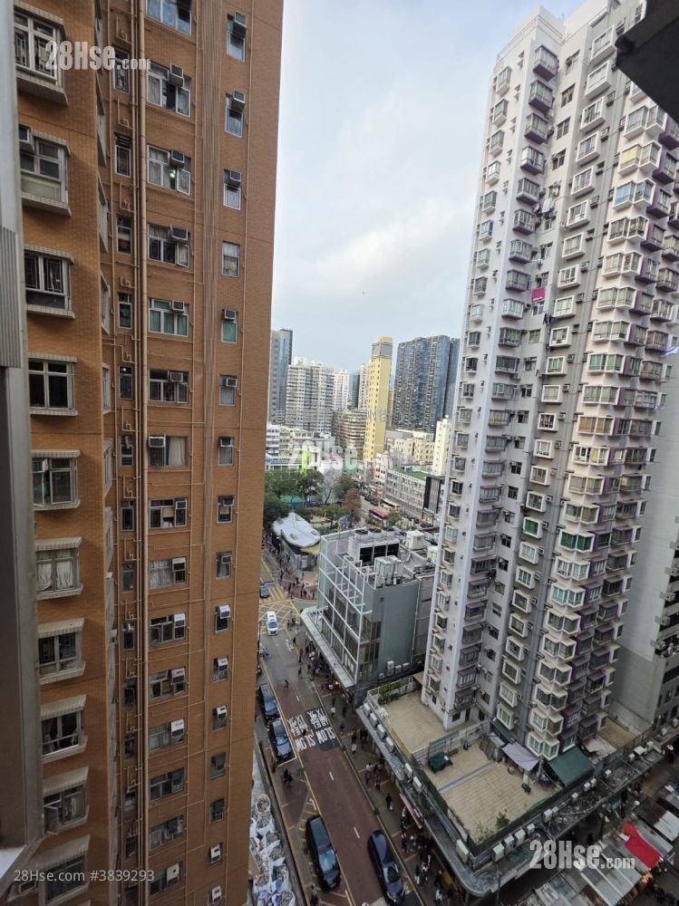 Hung Wai Building Rental 2 Bedrooms 305 ft²