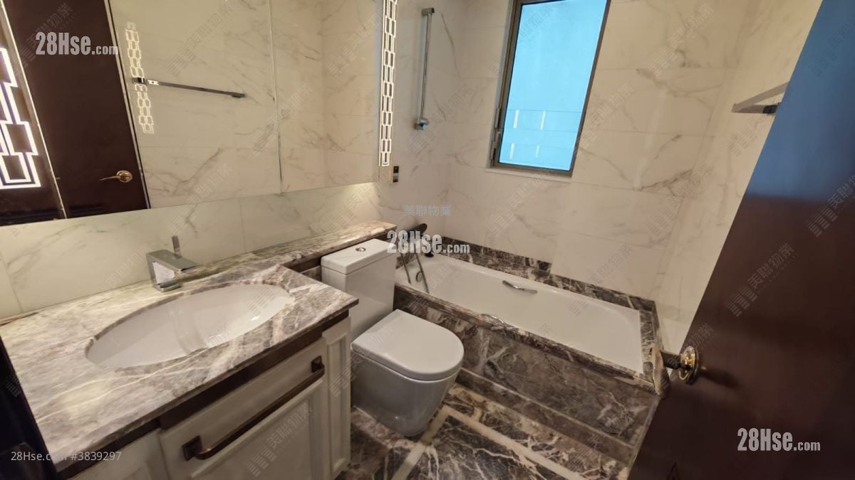 Mayfair By The Sea Sell 3 Bedrooms , 3 Bathrooms 886 ft²