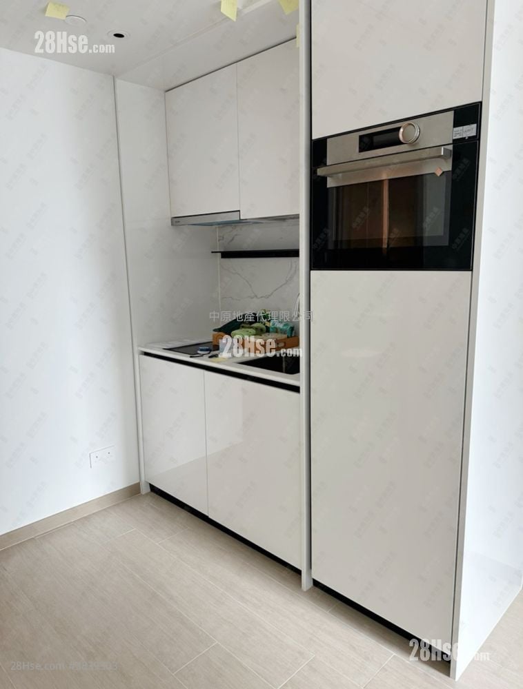 Chill Residence Sell Studio , 1 Bathroom 261 ft²