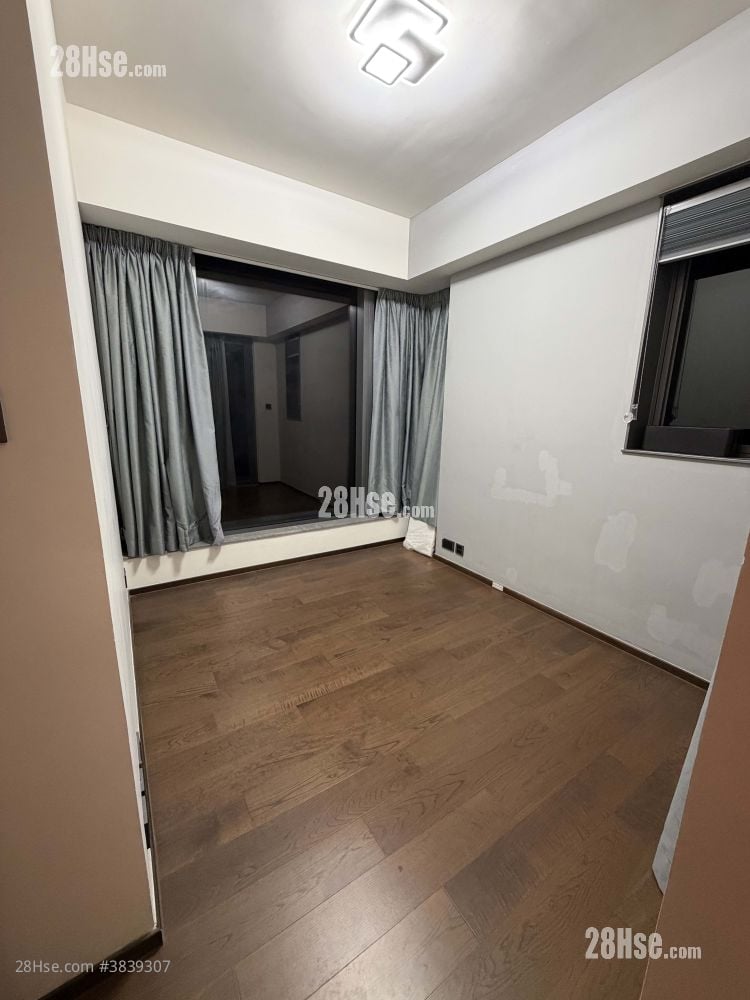 Le Pont Rental 4 Bedrooms , 2 Bathrooms 797 ft²