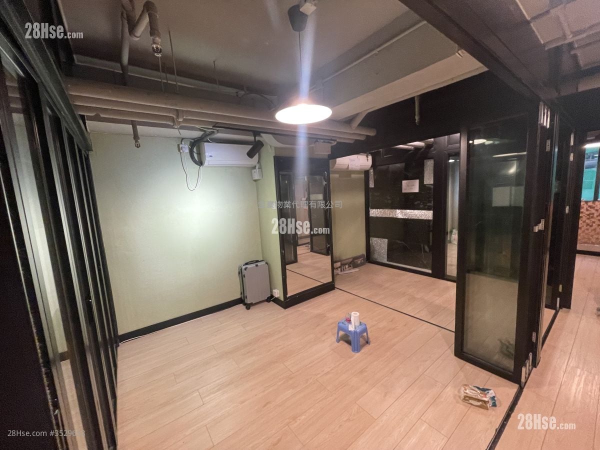Causeway Bay Centre Rental 3 Bedrooms
