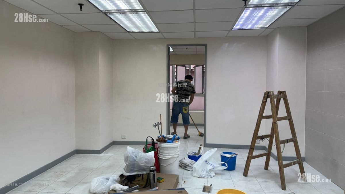 Man Lok Building Rental 500 ft²