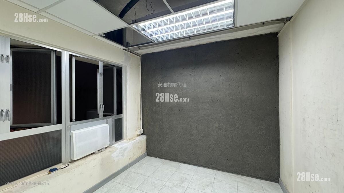Man Lok Building Rental 500 ft²