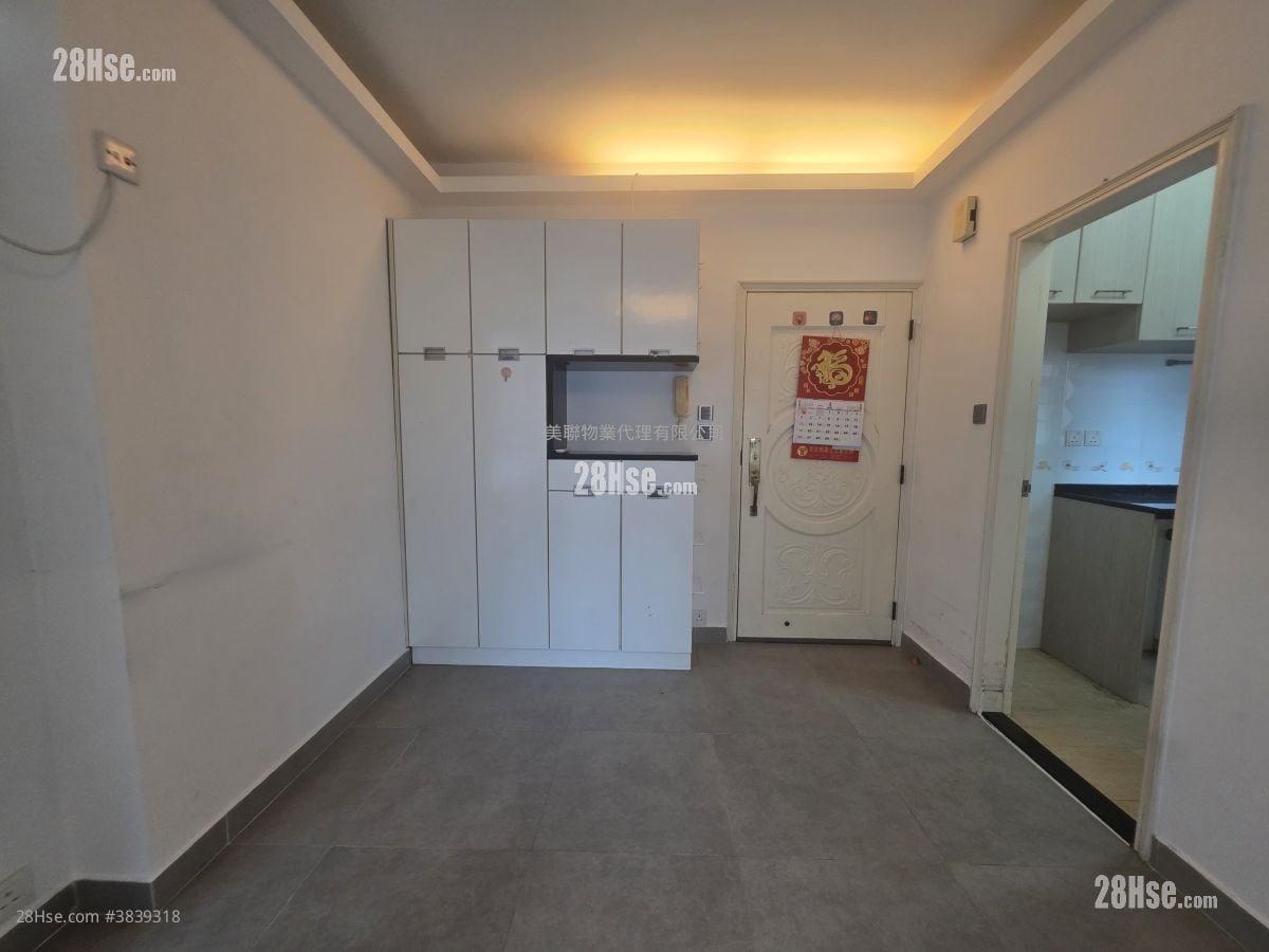 Tsing Yi Garden Rental 2 Bedrooms , 1 Bathroom 343 ft²
