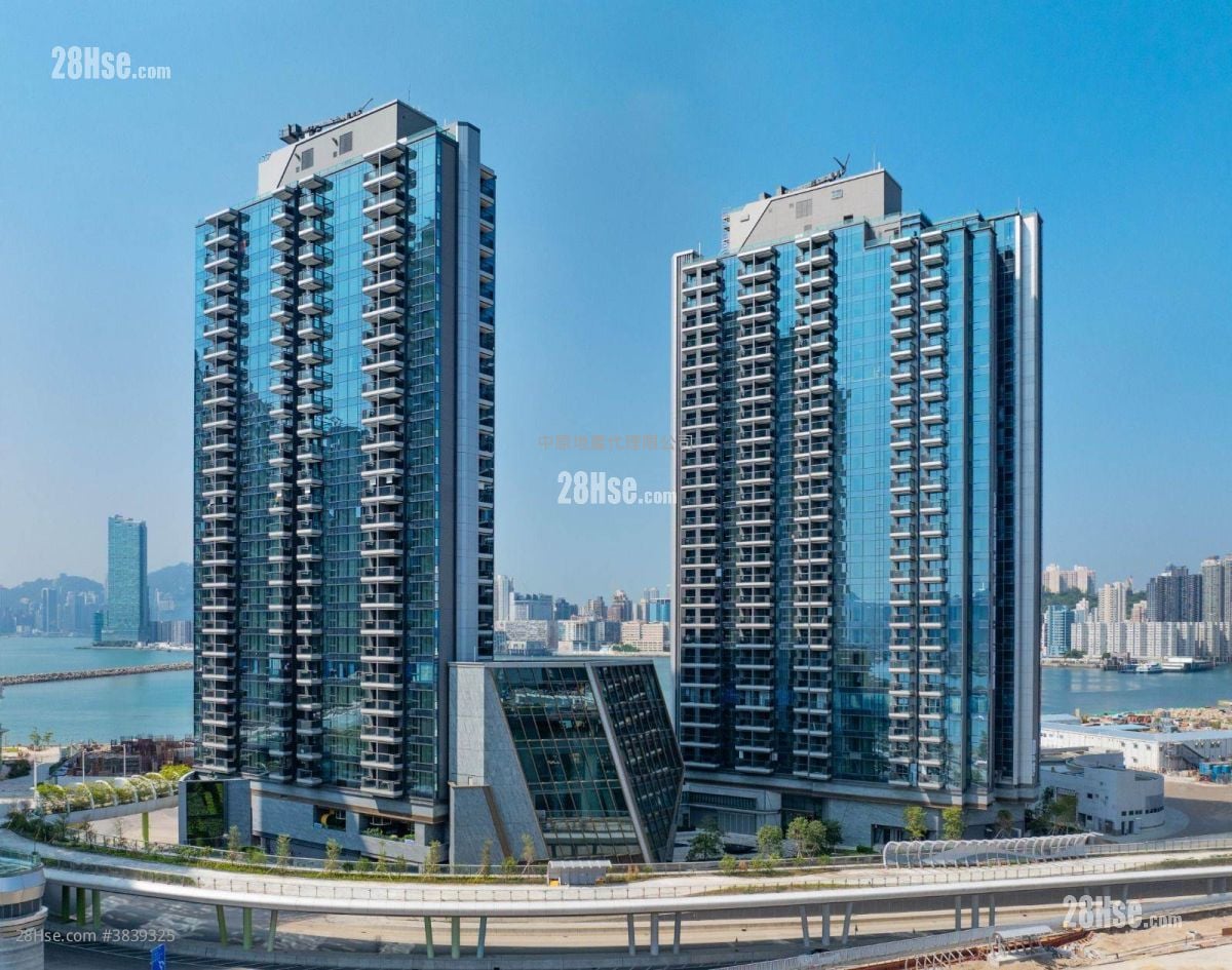 Twin Victoria Sell 2 Bedrooms , 1 Bathroom 447 ft²