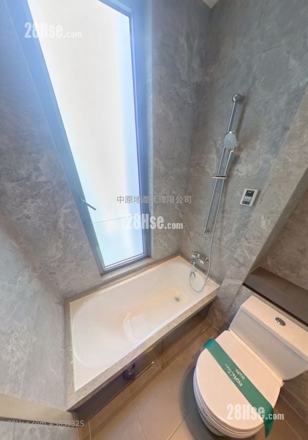 Twin Victoria Sell 2 Bedrooms , 1 Bathroom 447 ft²