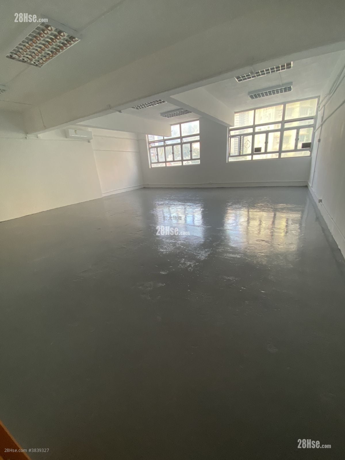 Chiu Tat Factory Building Rental 950 ft²
