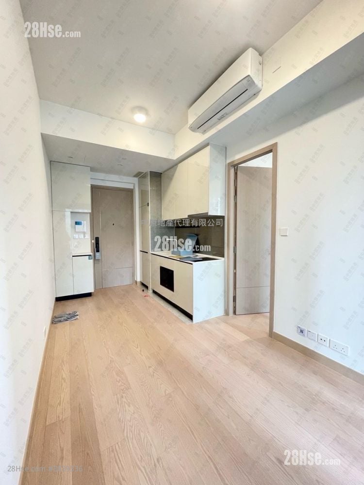 Seasons Place 售盘 1 房 , 1 浴室 322 平方尺
