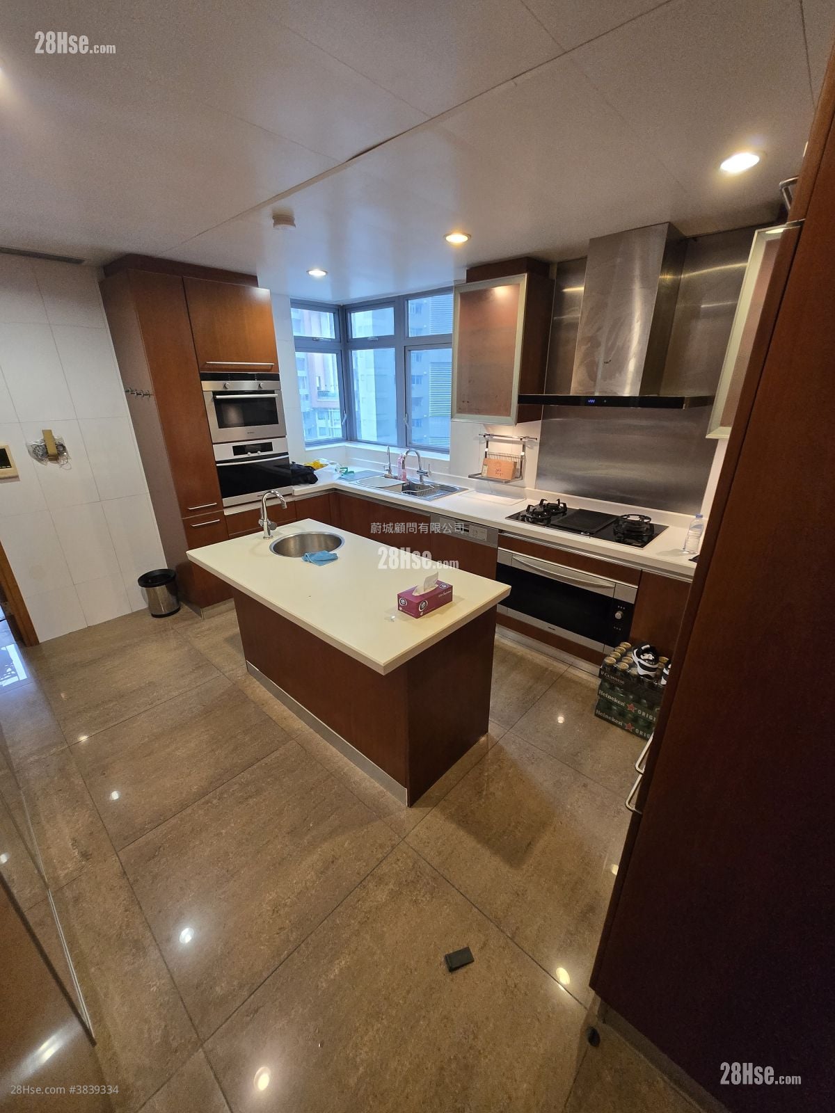 Residence Bel-Air Sell 4 Bedrooms , 3 Bathrooms 1,886 ft²