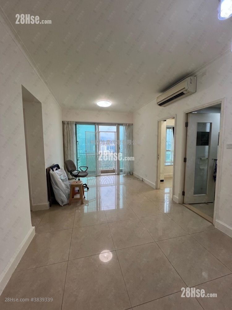 The Capitol Sell 3 Bedrooms 713 ft²