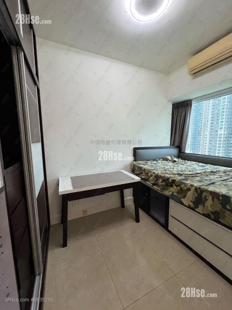 The Capitol Sell 3 Bedrooms 713 ft²