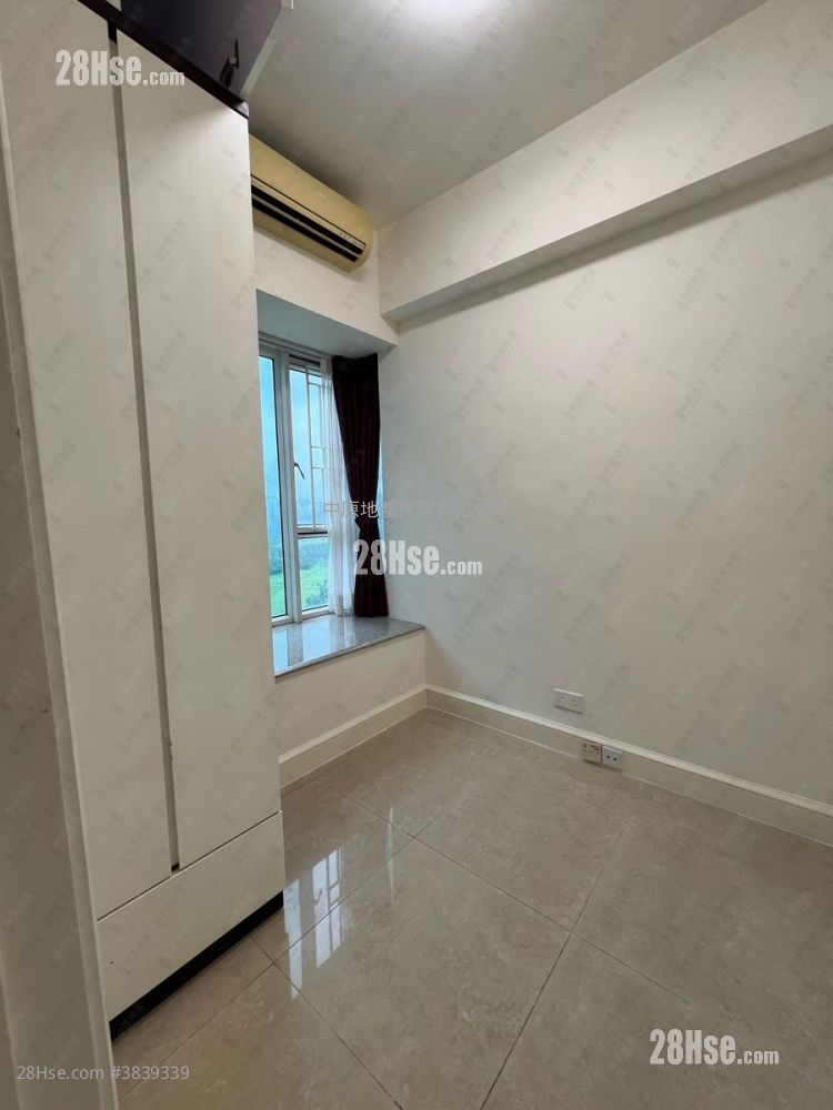 The Capitol Sell 3 Bedrooms 713 ft²
