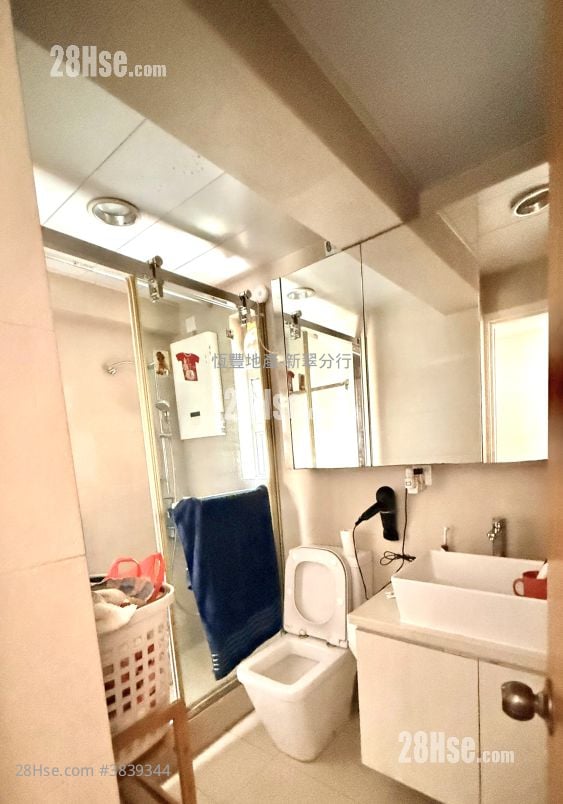 Yan Tsui Court Sell 2 Bedrooms , 1 Bathroom 546 ft²