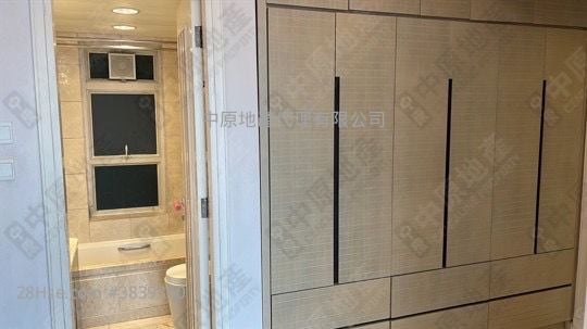 領都 售盤 3 房 , 2 浴室 815 平方呎