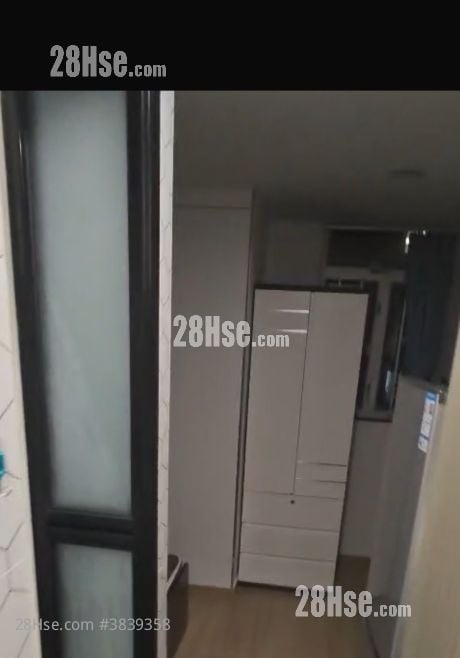 United Building Rental 1 Bedroom , 1 Bathroom 150 ft²